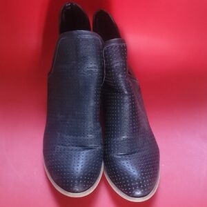 SEVEN7 Black Perforated Women's Shoes